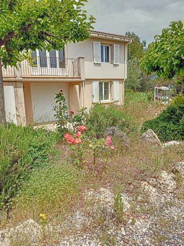 Vinsobres (26110) TRES JOLIE VILLA DE TYPE T5 AVEC PISCINE SUR LES HAUTEURS DE VINSOBRES