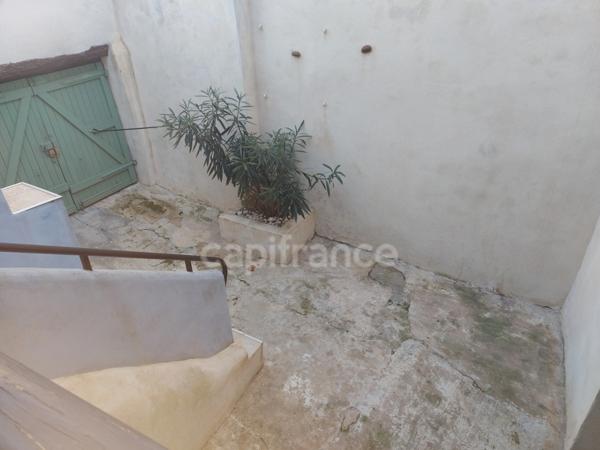 Maison à louer 5 pièces SAINT GENIES DE COMOLAS (30)