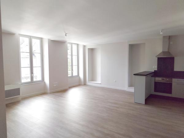Bagnères-de-Luchon (31110) Appartement T4, 94,5 m² centre de Bagnères de Luchon