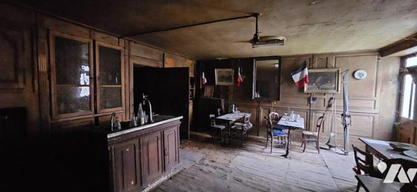 Ancien Bar - épicerie à rénover