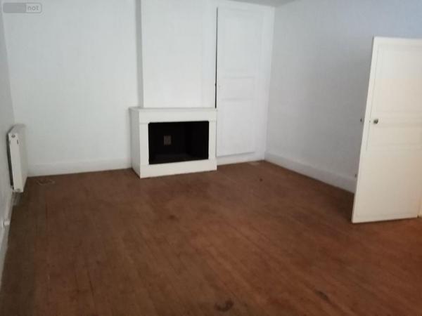 Maison à vendre à Scorbé-Clairvaux dans la Vienne (86140), ref : 86024-MAIS2134   
Centre-bourg