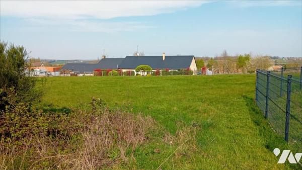 PARIGNE L'EVÊQUE, terrain constructible viabilisé de 1924 m².