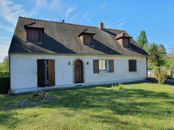 Maison individuelle 6 piéces, s/sol, garage et terrain 2660 m2