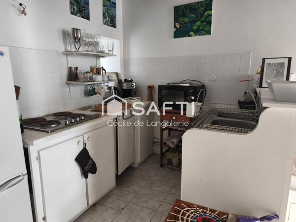 IMMEUBLE DE RAPPORT - 2 STUDIOS + 1 T2 - COURETTE