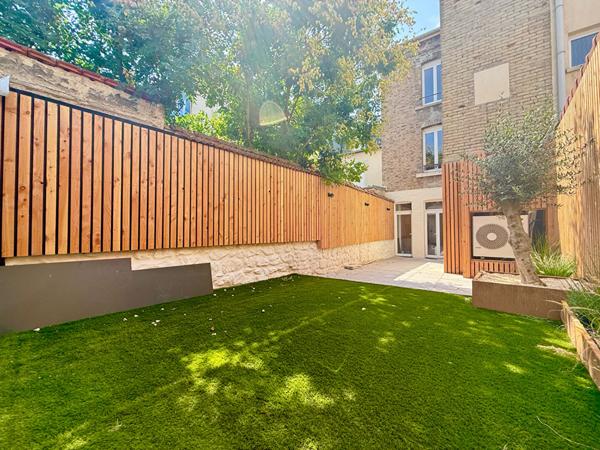 Maison avec extérieur et garage proche centre ville