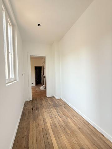 Maison avec extérieur et garage proche centre ville