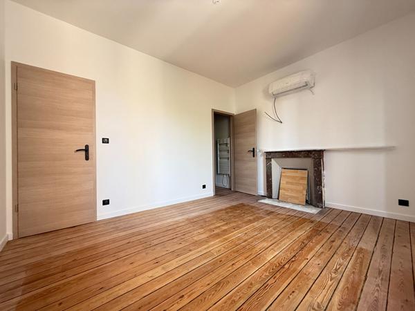 Maison avec extérieur et garage proche centre ville