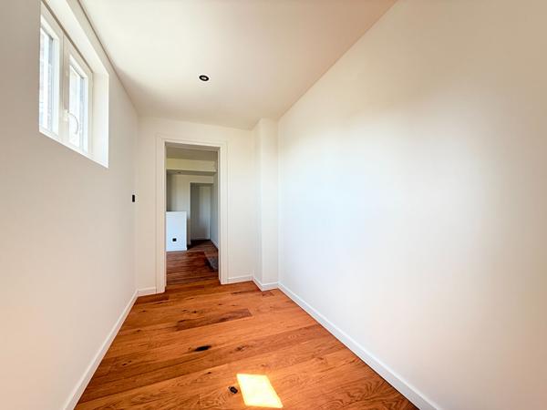 Maison avec extérieur et garage proche centre ville