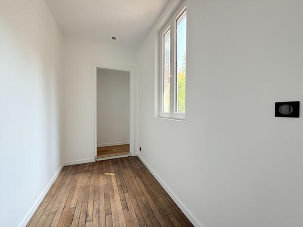 Maison avec extérieur et garage proche centre ville