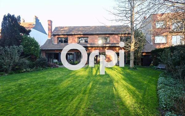 Maison à vendre    8 pièces •  Dunkerque