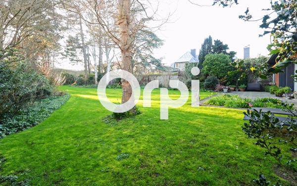 Maison à vendre    8 pièces •  Dunkerque