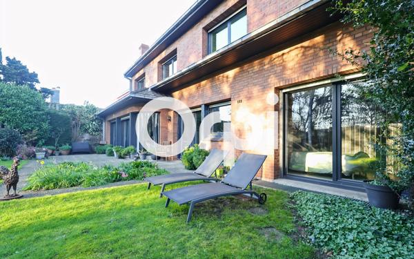 Maison à vendre    8 pièces •  Dunkerque