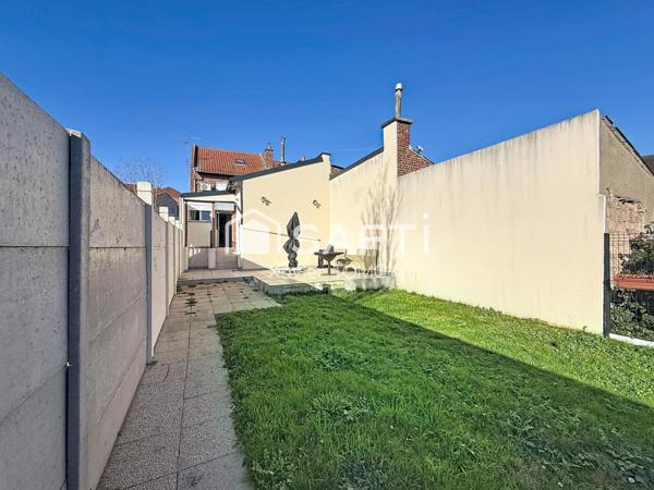 MAISON A USAGE MIXTE