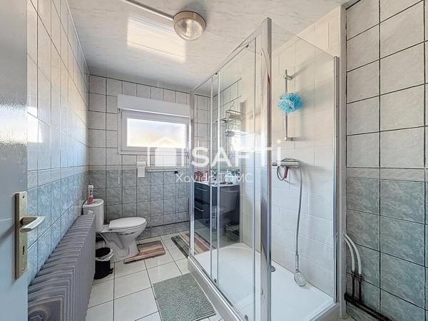 MAISON A USAGE MIXTE