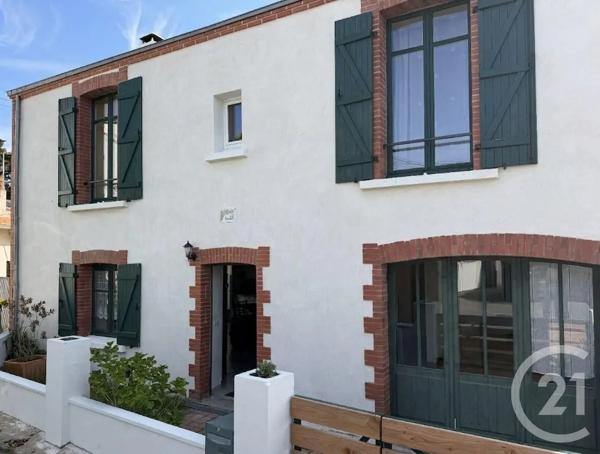 Maison à vendre  7 pièces - 112 m 2   PORNIC  - 44
