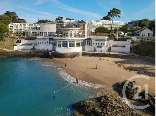 Maison à vendre  5 pièces - 147 m 2   PORNIC  - 44