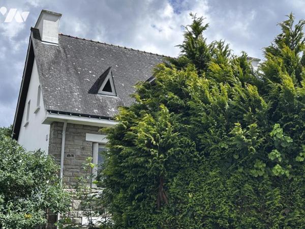 A VENDRE MAISON PROCHE BOURG - BEAU POTENTIEL