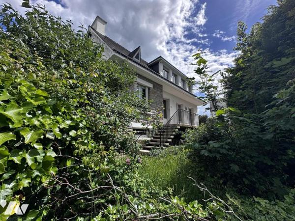 A VENDRE MAISON PROCHE BOURG - BEAU POTENTIEL