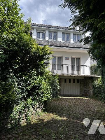 A VENDRE MAISON PROCHE BOURG - BEAU POTENTIEL