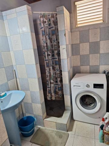 Villa à étage de 216m² habitable sur terrain de 5899m² situé sur la commune du VAUCLIN