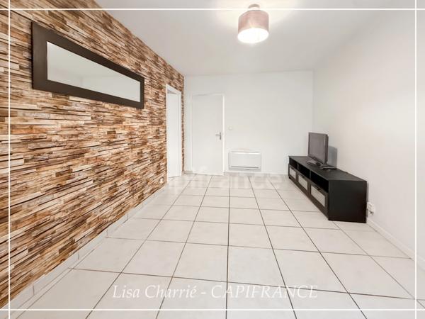 Maison de ville à vendre VIC FEZENSAC (32) scindée en 2 logements loués avec terrasse, balcon, garage