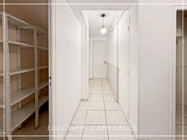 Maison de ville à vendre VIC FEZENSAC (32) scindée en 2 logements loués avec terrasse, balcon, garage