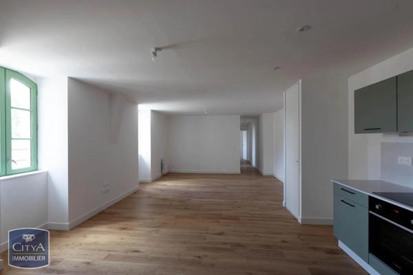Appartement à louer 3 pièces 70.36m² Poitiers (86000)