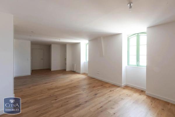 Appartement à louer 3 pièces 70.36m² Poitiers (86000)