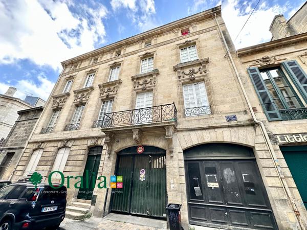 Parking · Location Bordeaux (33000)