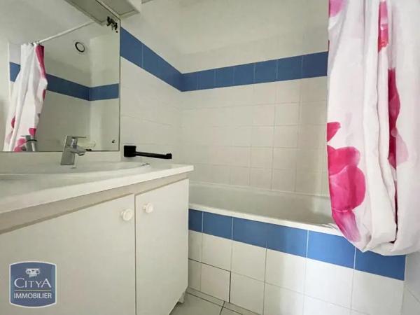 Appartement à louer 3 pièces 54.89m² Tarascon (13150)