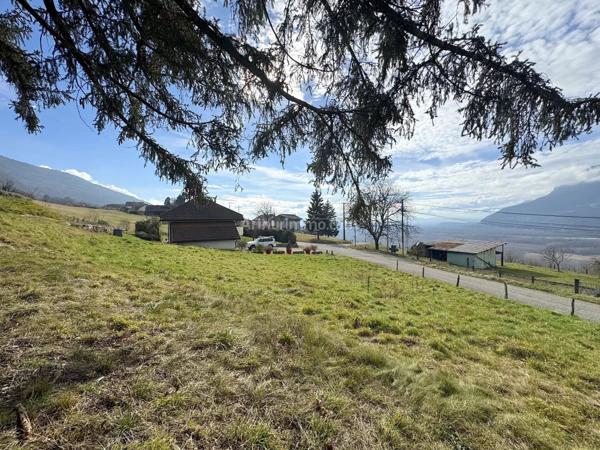 Vente Terrain 863 m2 à Serrières-en-Chautagne