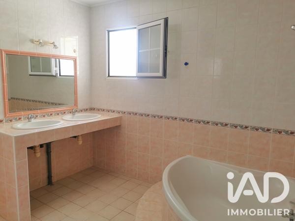 Location maison 6 pièces 139 m² Artigues-près-Bordeaux