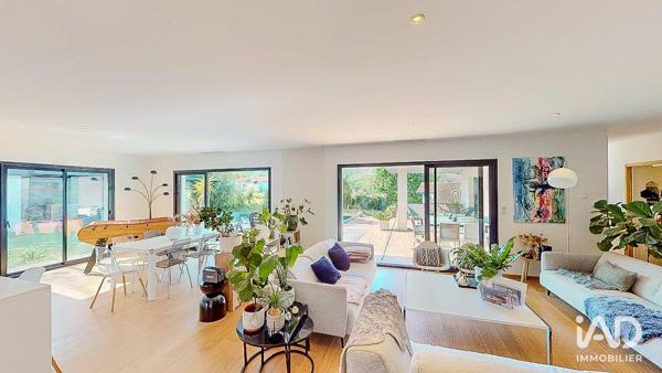 Maison à vendre 7 pièces 230 m² Urrugne