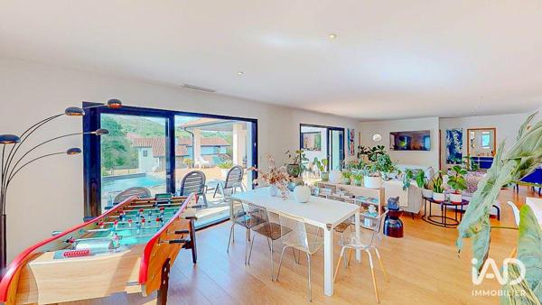 Maison à vendre 7 pièces 230 m² Urrugne