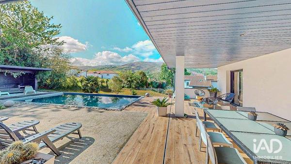 Maison à vendre 7 pièces 230 m² Urrugne