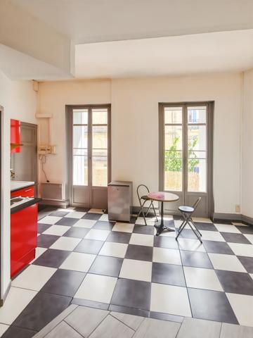 Immeuble 8 pièces - 170 m²