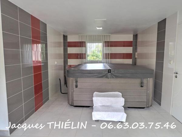 Propriété rare à Longué-Jumelles pour une vie de famille idéale