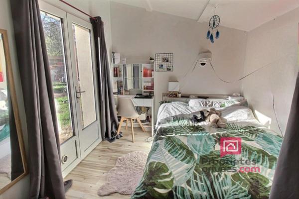 Villa Bagnols En Foret 5 pièces 140 m2- 6000m2 de terrain