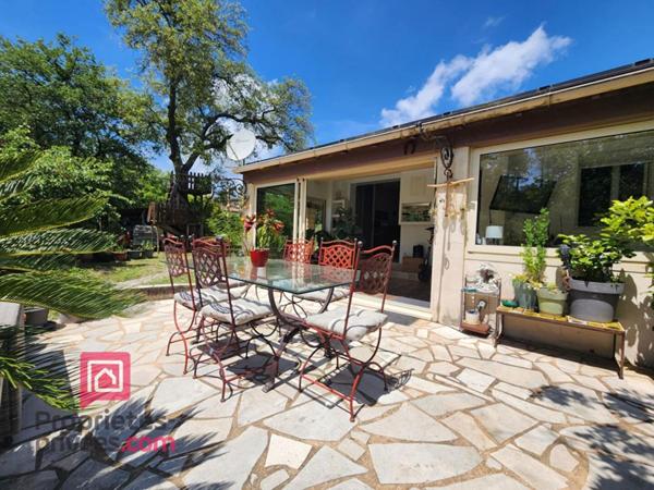 Villa Bagnols En Foret 5 pièces 140 m2- 6000m2 de terrain