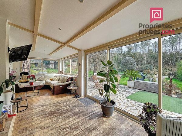 Villa Bagnols En Foret 5 pièces 140 m2- 6000m2 de terrain