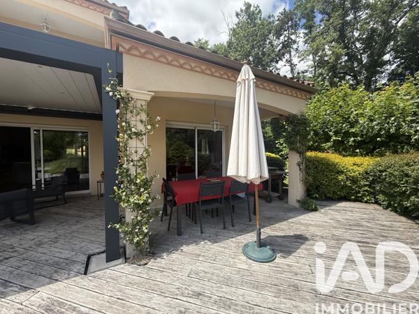 Maison à vendre 9 pièces 200 m² Saint-Sauveur
