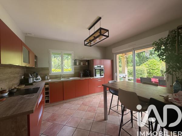 Maison à vendre 9 pièces 200 m² Saint-Sauveur
