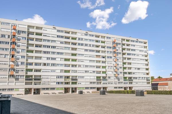 Appartement à Chalon Sur Saône T4 de 72 m² avec balcon et concierge