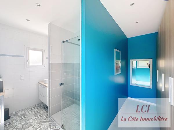 Maison 5 pièce(s) 4 chambre(s) 182 m²