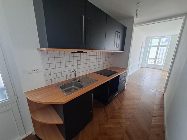 Appartement rénové Nantes - 2 pièce(s) - 51.0 m2