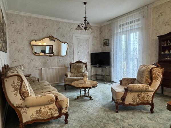 SAINT-YRIEIX, adorable maison 2 chb possible 3