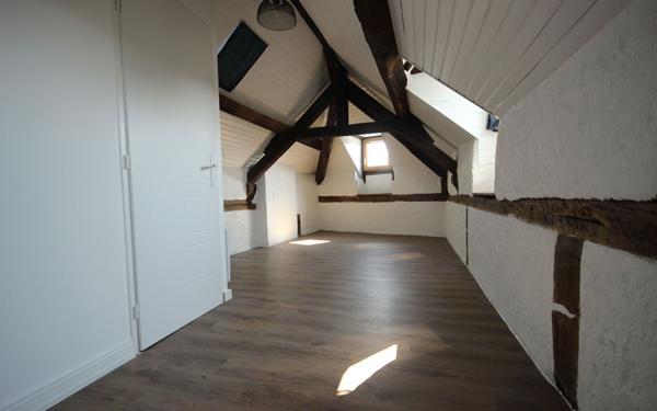 Appartement à louer    4 pièces •  Oloron-Sainte-Marie