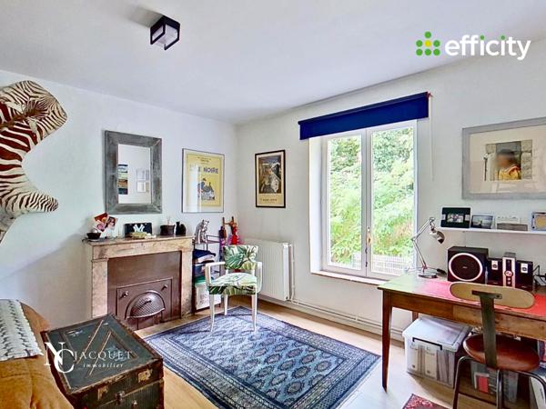 Maison
         6 pièces
        - 184 m² Bien prestige 790 000 € *