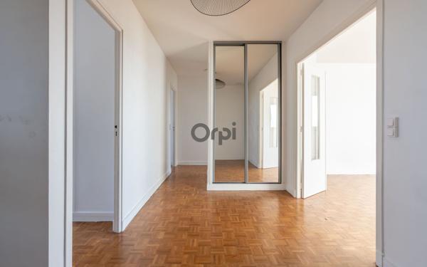 Appartement à vendre    4 pièces • 97 m2 Saint-Maur-des-Fossés