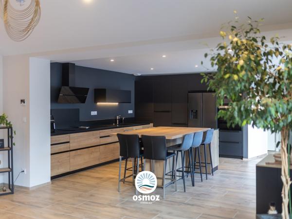 Maison de standing type 5 à 10 minutes à pied de la gare de La Rochelle !